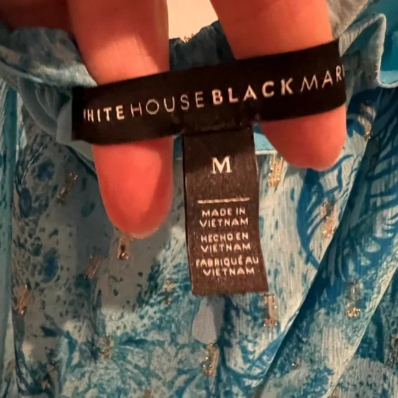 Gorgeous White House Black Market Blouse! - Picture 7 of 8